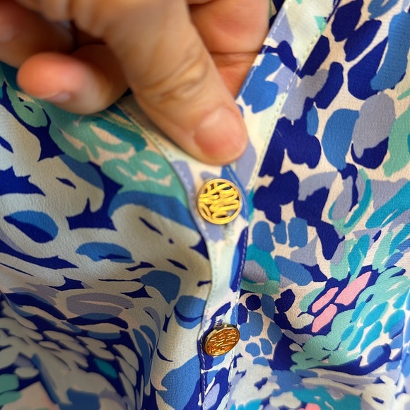 EUC: Lilly Pulitzer XS Elsa Silk Top Blouse Turquoise Oasis Wave after Wave🔥🤩 - Picture 7 of 15